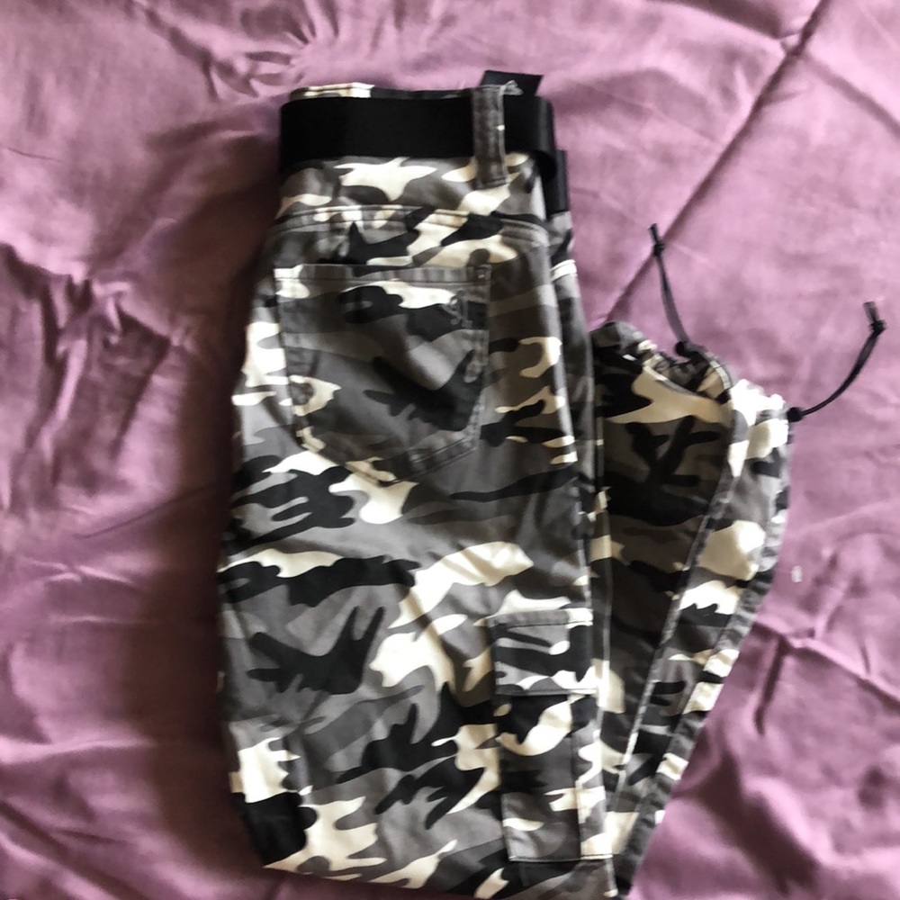 VIP jeans size 9 - Picture 2 of 4